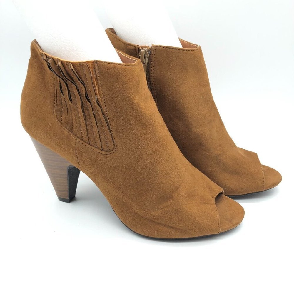 Rue 21 etc! Womens Ankle Booties Peep Toe Heel Faux Suede Zipper Brown Size 10
